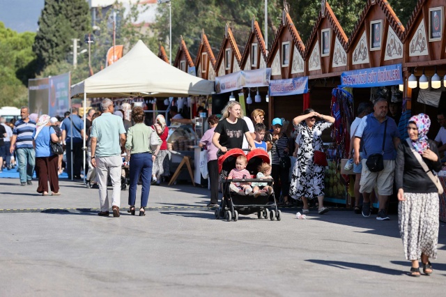 Buca’da Anadolu Lezzetleri Festivali’ne muhteşem açılış