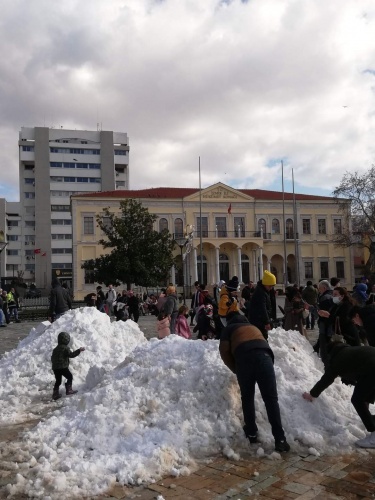 İzmir'in yüksekleri beyaza büründü!