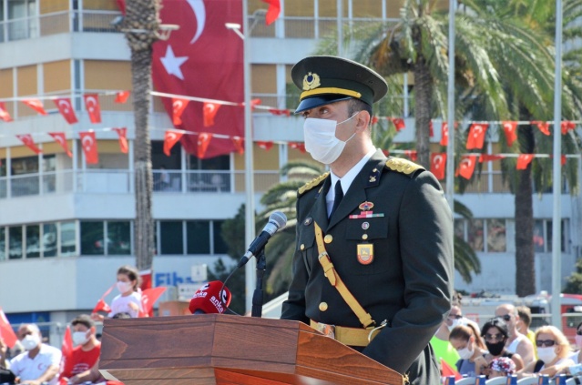 İzmir’de Zafer Bayramı coşkusu