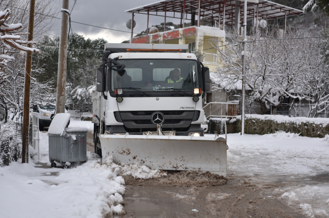 Bornova'da kar alarmı