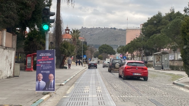 Bergama Belediyesi'nden 'Kılıçdaroğlu afişleri kaldırıldı' iddiasına fotoğraflı yanıt