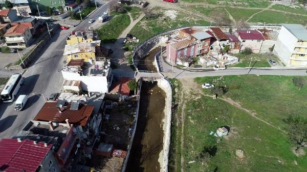 Çökme riski bulunan köprünün onarılmasını istediler