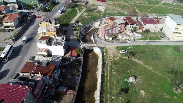 Çökme riski bulunan köprünün onarılmasını istediler