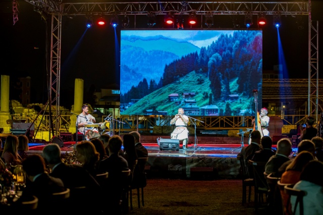 İzmir Agorası'nda görkemli gece