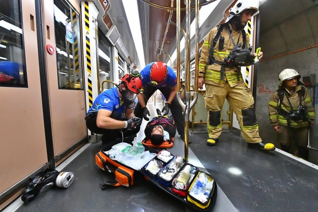 İzmir Metrosu’nda başarılı kurtarma operasyonu