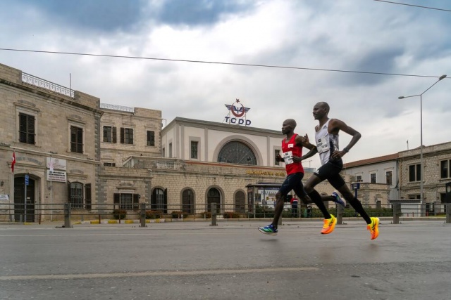 Maraton İzmir’in en iyi kareleri belli oldu