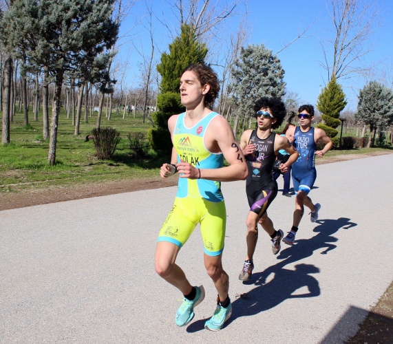 Duatlon İzmir Türkiye Şampiyonası başladı