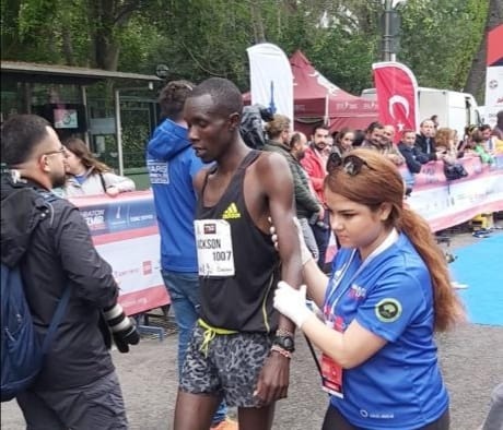 Maraton İzmir'den renkli görüntüler