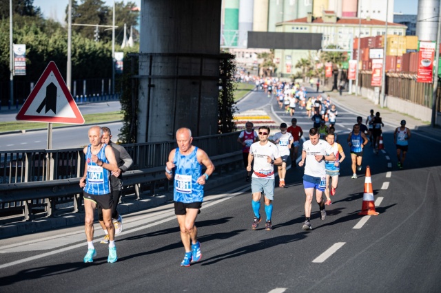 Maratonİzmir tarihe geçti