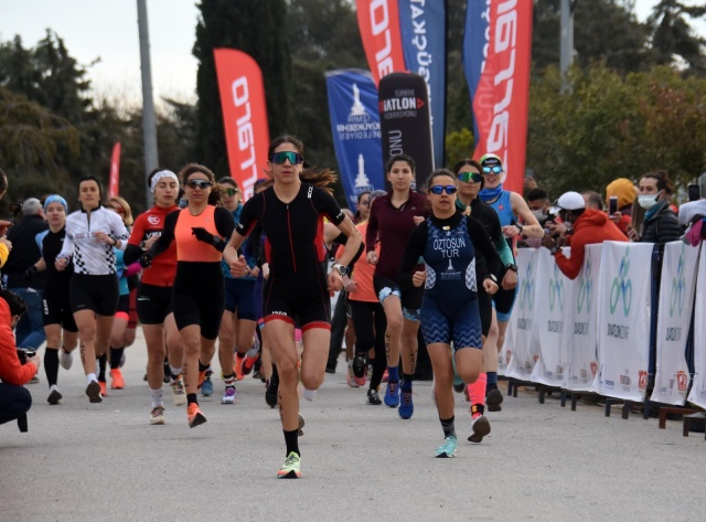 Duatlon İzmir Türkiye Şampiyonası başladı