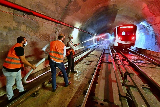 İzmir Metrosu’nda başarılı kurtarma operasyonu