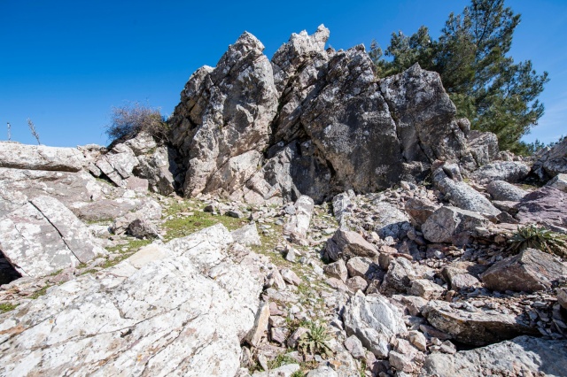 İzmir’de antik taş ocağı bulundu