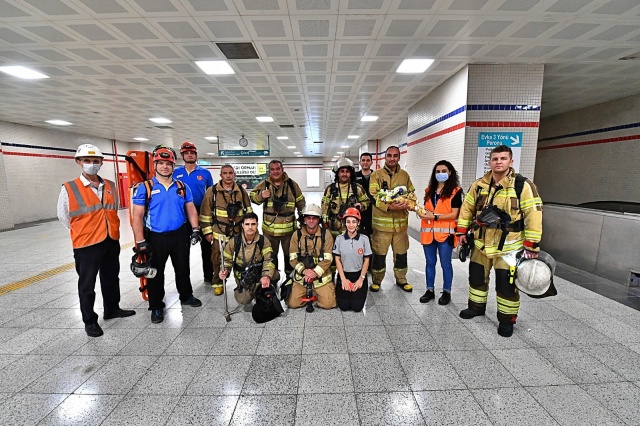 İzmir Metrosu’nda başarılı kurtarma operasyonu