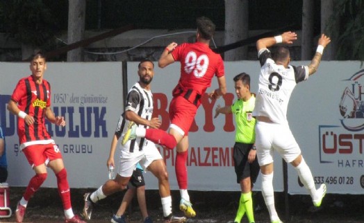 Çeşme Belediyespor evinde Tavşanlı Linyitspor'a mağlup oldu