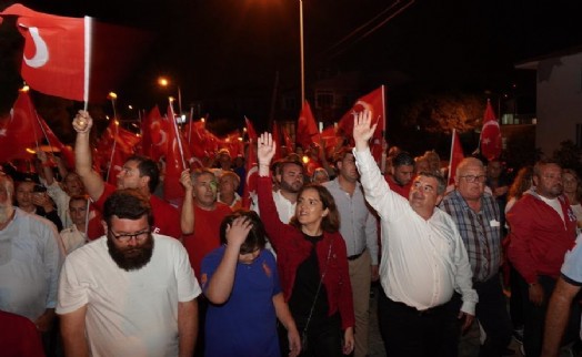 Çeşme’de 100. yıla yakışır Cumhuriyet Korteji