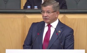 Davutoğlu: Kamil ve milli bir anayasa yapmak için her türlü çabayı sergileriz