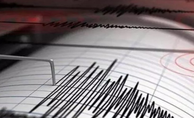 İzmir'de korkutan deprem