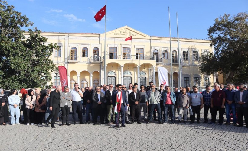 İzmir’de Yeniden Refah Partisi’nden İsrail'e tepki