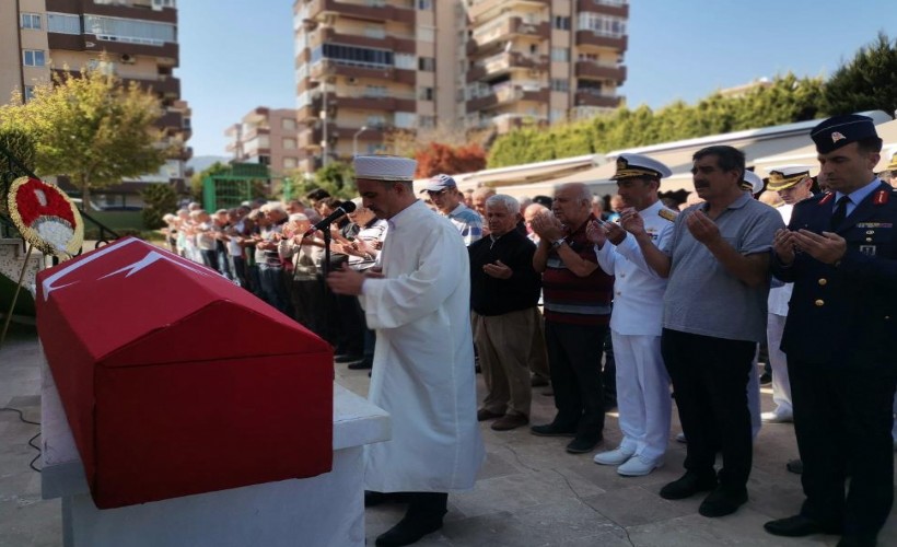 Kore gazisi gözyaşlarıyla son yolculuğuna uğurlandı