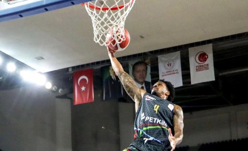 Petkimsporlu David Efianayi, haftanın 5'ine seçildi