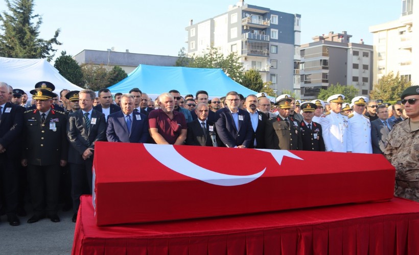 Suriye'de şehit olan İzmirli polise yürek yakan veda