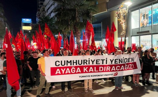 TKP'den Cumhuriyet yürüyüşü