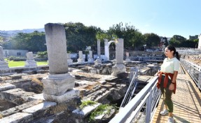 Turistler, Agora Ören Yeri’ndeki tarihe yakından tanıklık edecek