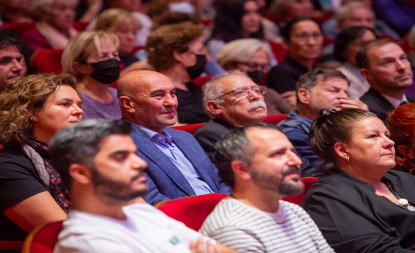 Soyer:  Barış ve demokrasi tohumları bir kez daha yeşerdi!