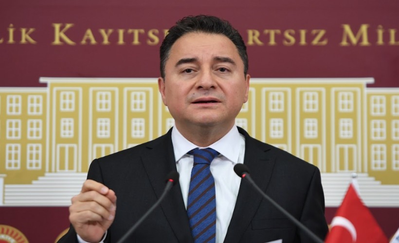 Ali Babacan; Nerede kriz, o resmin içinde Bahçeli var