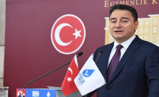 Babacan: Yüzde 10’luk oyuyla Sayın Bahçeli, ülkenin başında kayyım gibi