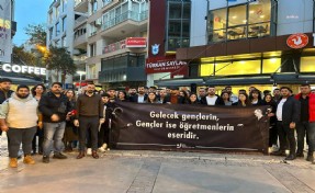 CHP İzmir İl Gençlik Kolları, atanamadığı için intihar eden öğretmenleri andı