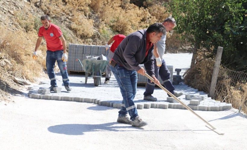 Efemçukuru Kilit Parke İle Döşendi