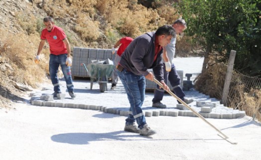 Efemçukuru Kilit Parke İle Döşendi