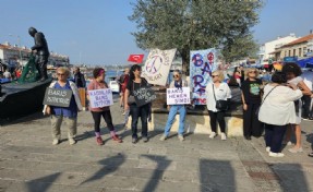 Foçalı kadınlar İsrail'i protesto etti