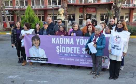 İzmir Tabip Odası Aynur Dağdemir'i andı