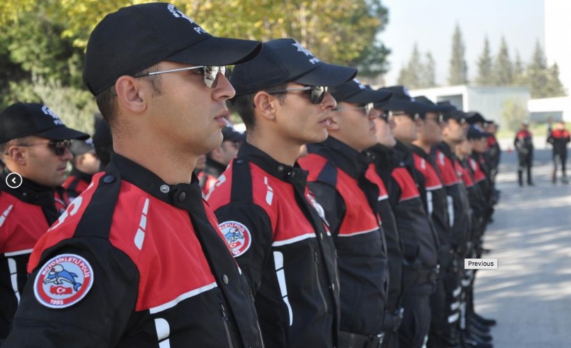 İzmir'de yunuslar ve güven timleri, suçluları tek tek yakaladı