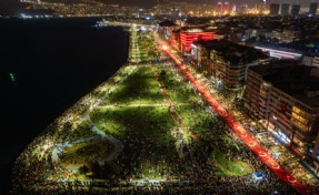 İzmir’de Cumhuriyet’in 100. Yıl Coşkusu Fotoğraf Yarışması sonuçlandı