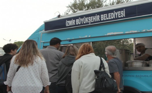 İzmir’de gençler derse 'Günaydın Çorbası' içerek giriyor