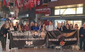 İzmirli gazetecilerden 'gazetecilikten vazgeçmeyeceğiz' açıklaması