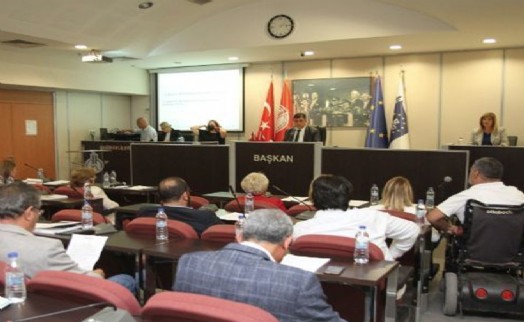 Karşıyaka Belediye Meclisinde 'Ayrımcılık' atışması