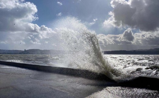 Meteoroloji'den İzmir için fırtına uyarısı