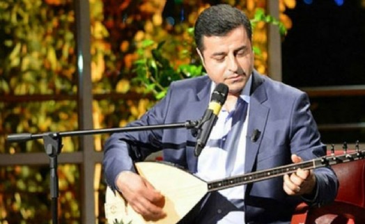 Selahattin Demirtaş Tahir Elçi anısına şarkı besteledi