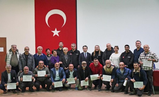 Çeşme'deki muhtarlar afet eğitimini tamamladı