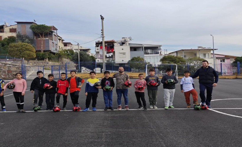 Çiğli Belediyesi’nden okullara spor malzemesi desteği