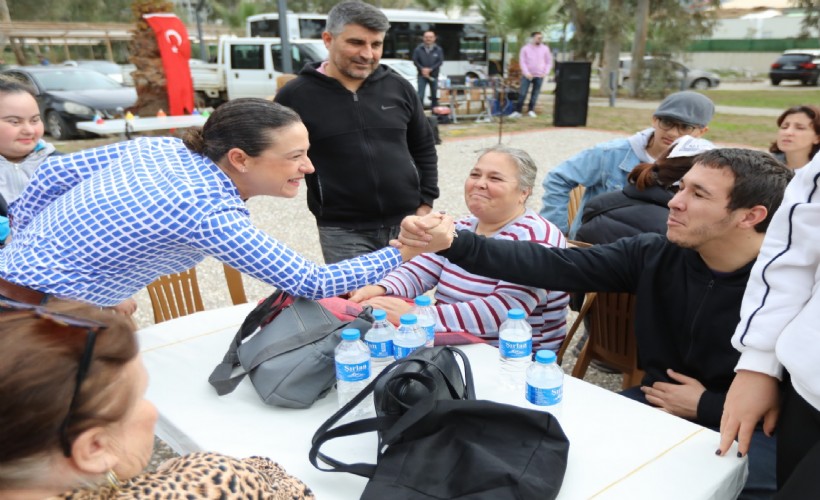 Efes Selçuk’ta engelsiz yaşam için gönülleri ısıtan buluşma!