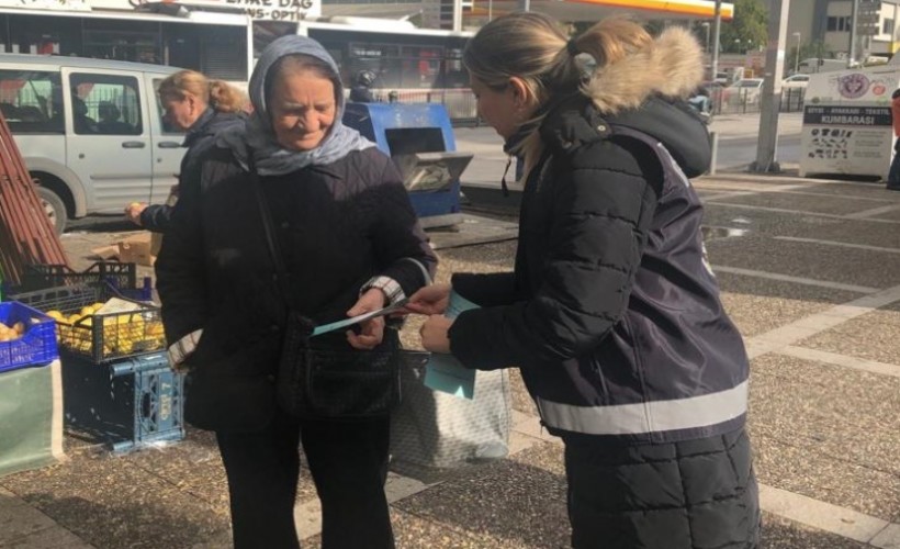 İzmir polisi KADES'i tanıttı, dolandırıcılara karşı uyardı