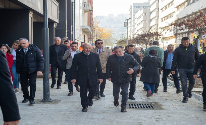 Kemeraltı’nın ana caddeleri göz kamaştıracak