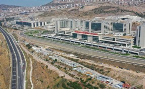 Şehir Hastanesi'nin ulaşım sorununa neşter: Yeni hat açıldı