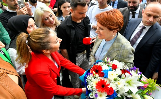 Akşener: Suriyelileri getirenlere niye kimse kızmıyor?