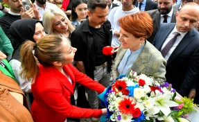 Akşener: Suriyelileri getirenlere niye kimse kızmıyor?